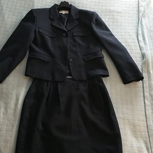 Women's suit